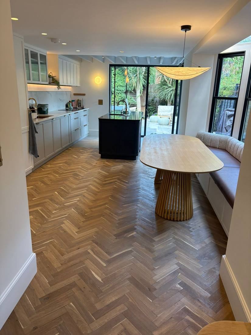 Open-Plan Kitchen & Dining